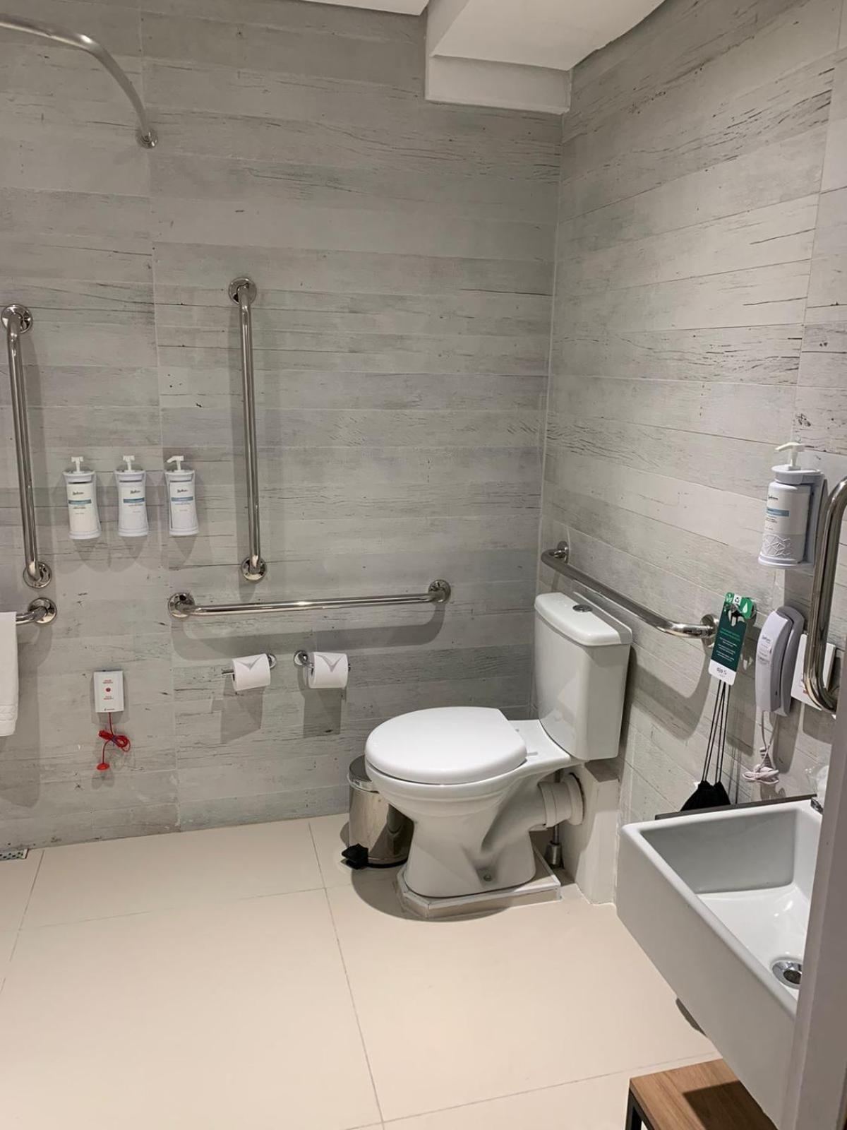 Radisson Pinheiros Hotel Сао Паоло Екстериор снимка